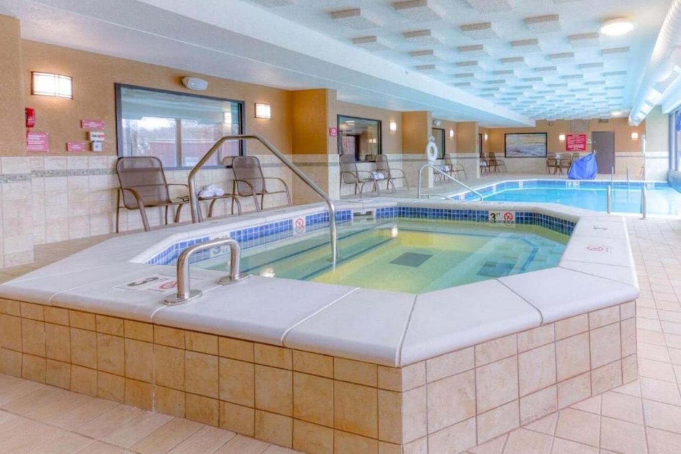Drury Inn&Suites St. Louis Fenton Extérieur photo