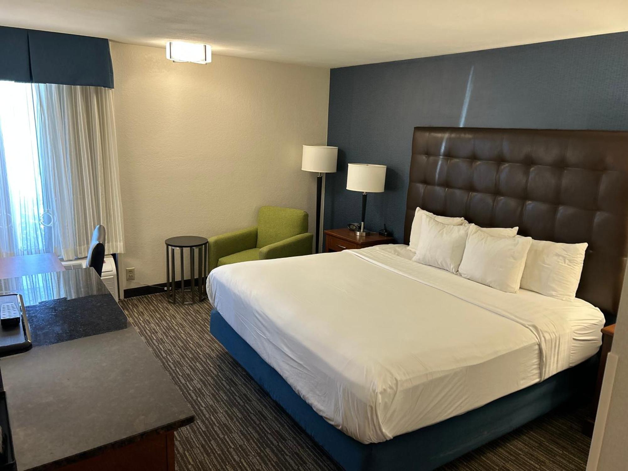 Drury Inn&Suites St. Louis Fenton Extérieur photo