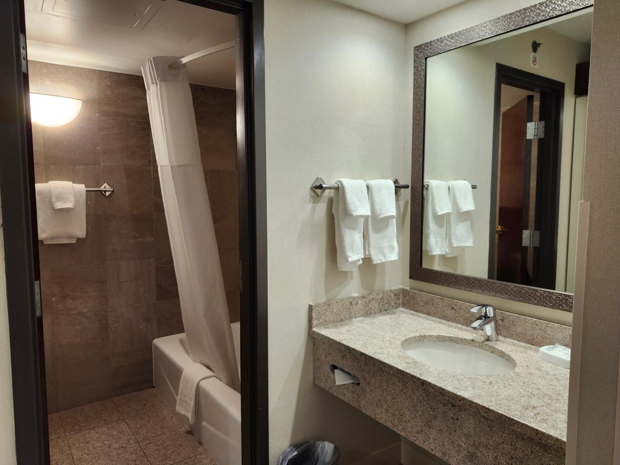 Drury Inn&Suites St. Louis Fenton Extérieur photo